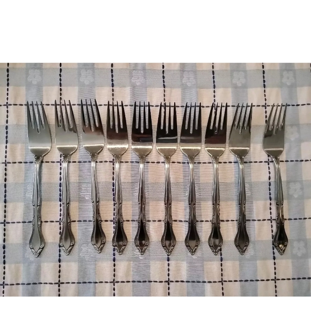 Lot‎ of 10 Vintage Rogers Stainless Korea "Auberge" Stanley Roberts Salad Forks